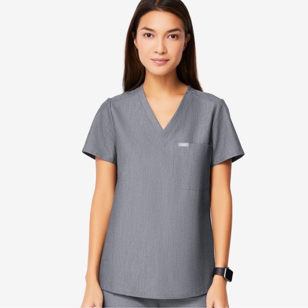 Figs “Catarina” graphite grey gray one pocket scrub top